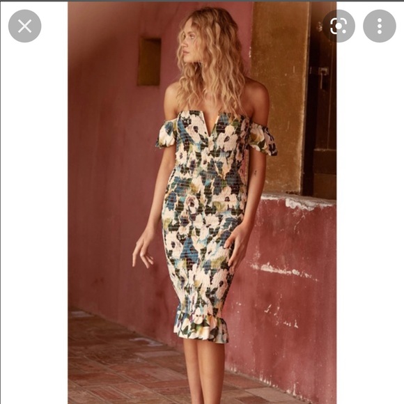 Sun Becomes Her Smocked Dress - Picture 2 of 5